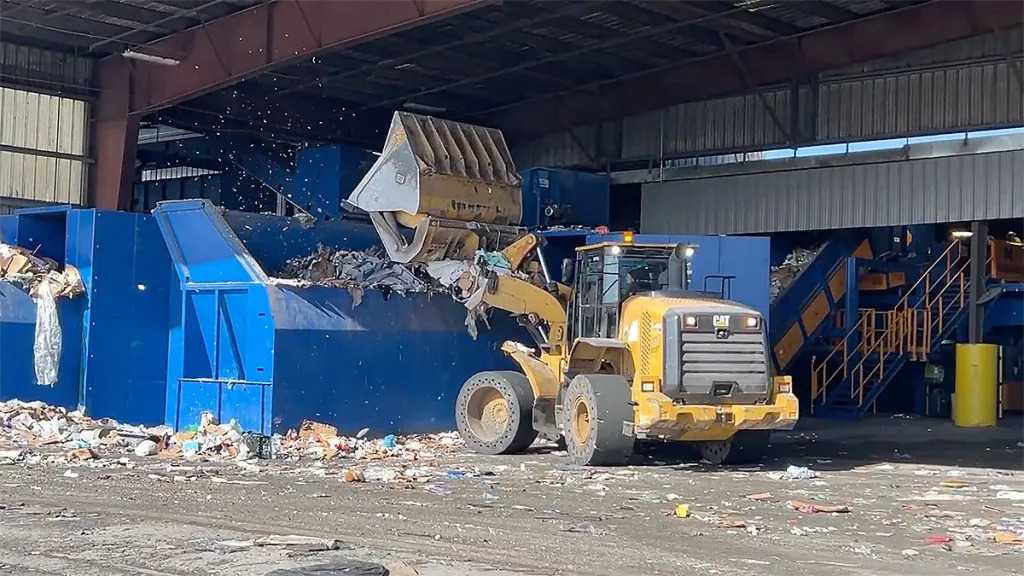 Dry waste arriving at MRF